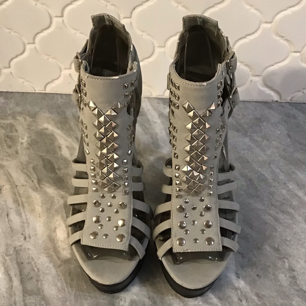 “Promiscuous” Heels - Picture 7 of 8